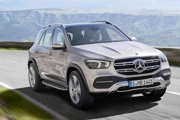 Премиальный кроссовер Mercedes-Benz GLE нового поколения фото 7
