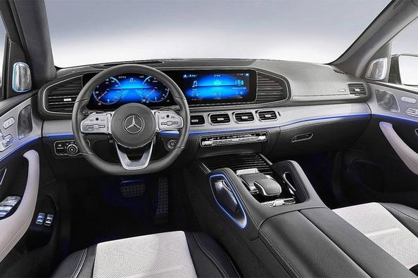 Премиальный кроссовер Mercedes-Benz GLE нового поколения фото 5