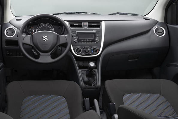 Обзор компактного хэтчбека Suzuki Celerio фото 5
