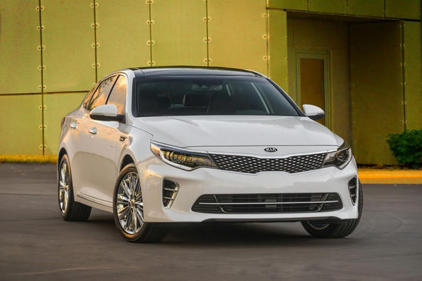 Обзор заряженного седана KIA Optima GT