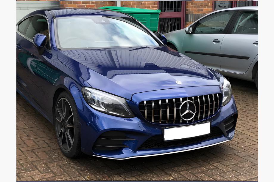 Mercedes C-class W205 2014-2021 гг. Передняя решетка Panamericana GT (для Avantgarde/AMG-Line/C43 AMG) 2018+, с камерой Image