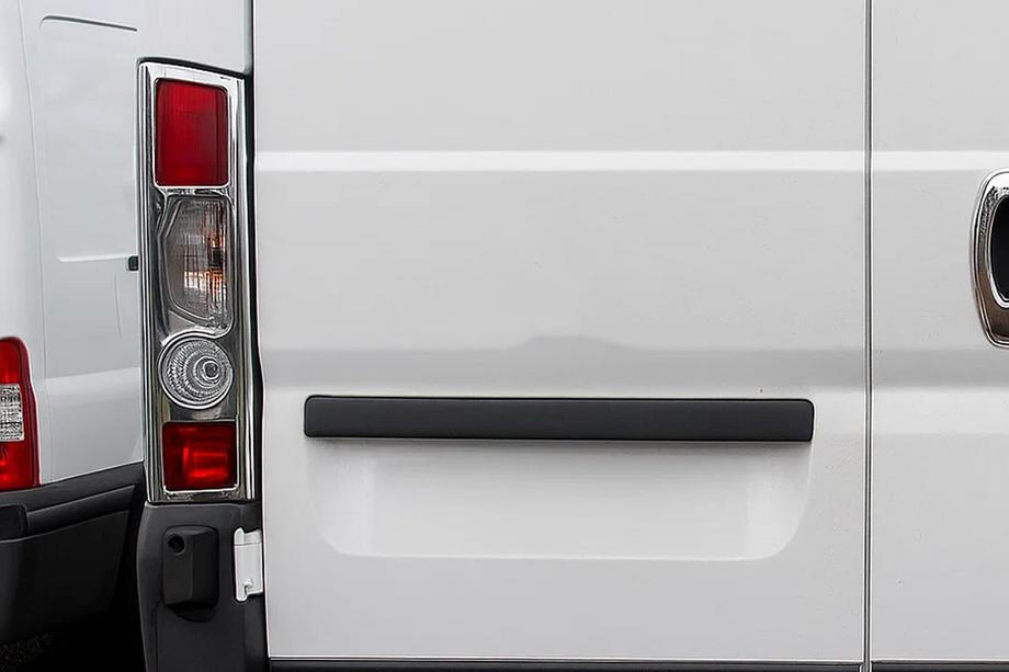 Fiat Ducato 2006-2025 гг. Хром накладки на задние фонари прямые (2006-2014, 2 шт, нерж. сталь) Image