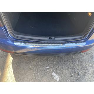 Накладка на задний бампер Carmos нержавейка Volkswagen Touran 2003-2010 гг. фото 3