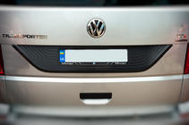 Volkswagen T6 2015-2024 гг. Пластиковая накладка на крышку багажника Красный фото 3