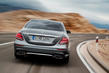 Обзор седана Mercedes-Benz E-Class пятого поколения фото 9