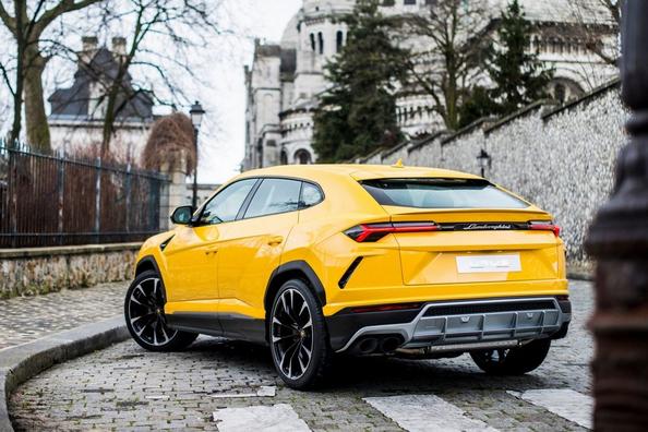 Обзор кроссовера Lamborghini Urus фото 3