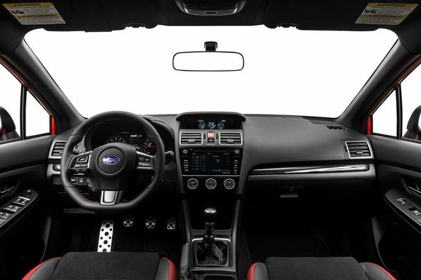 Обзор обновленного спортивного седана Subaru WRX фото 7