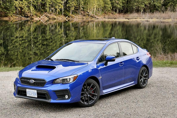 Обзор обновленного спортивного седана Subaru WRX фото 2