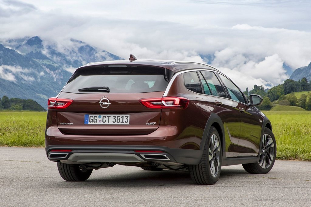 Универсал повышенной проходимости Opel Insignia Country Tourer