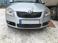 Skoda Fabia 2007-2014 гг. Зимняя накладка на решетку радиатора (2007-2010, верхняя) фото 4
