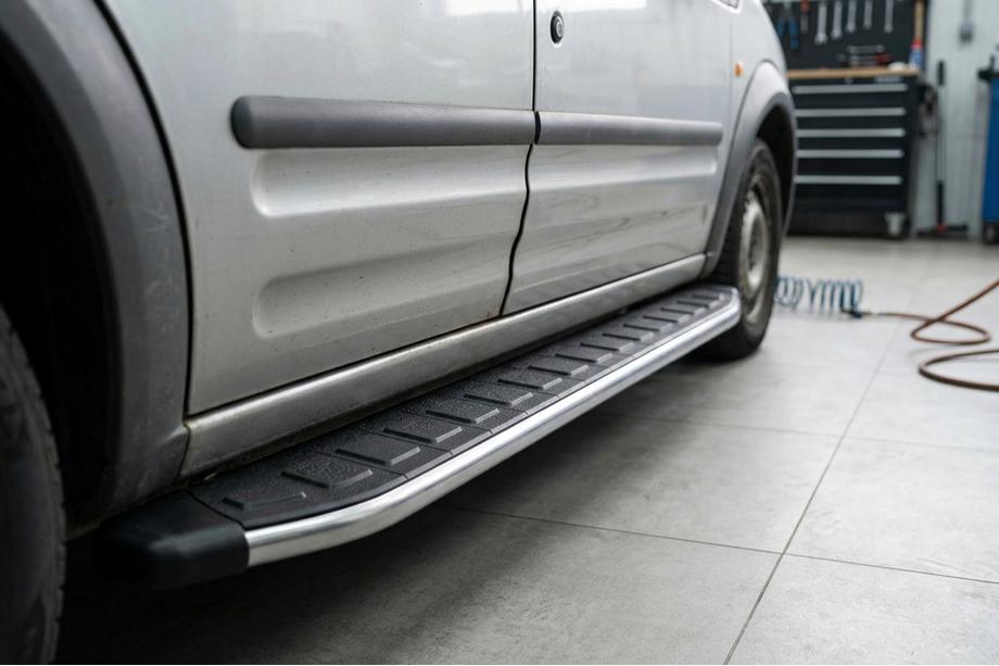 Ford Connect 2010-2013 гг. Боковые пороги Fullmond (2 шт., алюминий) Image
