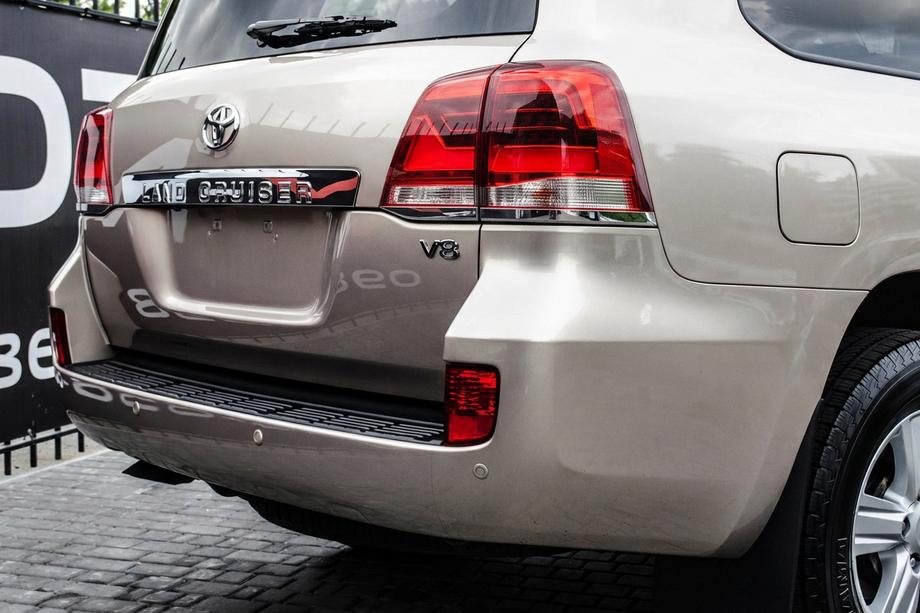 Toyota Land Cruiser 200 2007-2021 гг. Задние Фонари 2007-2015 V1 (Дизайн 2016+) Image