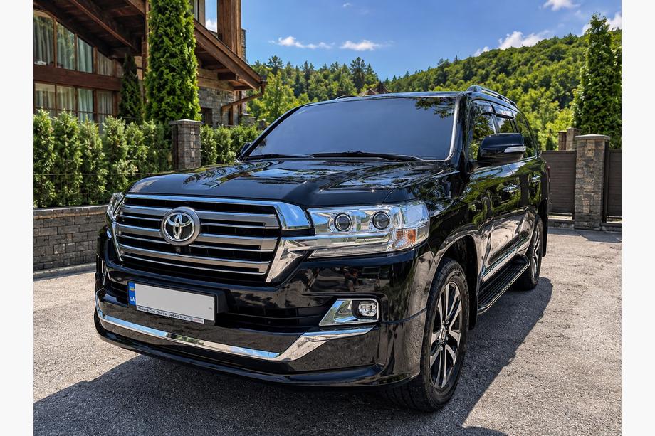 Toyota Land Cruiser 200 2007-2021 гг. Комплект обвесов 2016-2021 (Executive 2019) Черный Фото 5