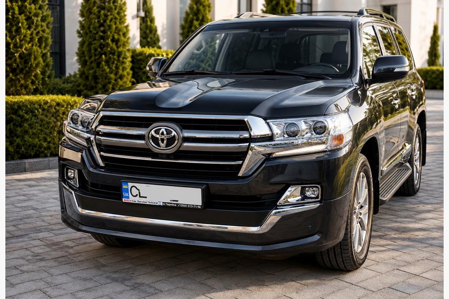 Toyota Land Cruiser 200 2007-2021 гг. Комплект обвесов 2016-2021 (Executive 2019) Черный Фото 2