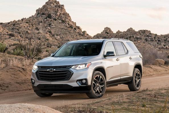 Обзор кроссовера Chevrolet Traverse фото 12