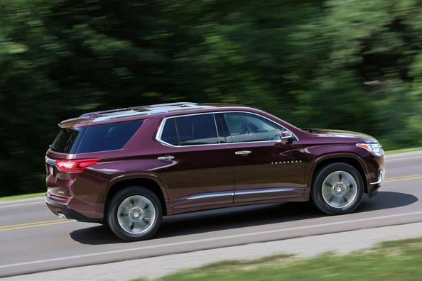 Обзор кроссовера Chevrolet Traverse фото 5