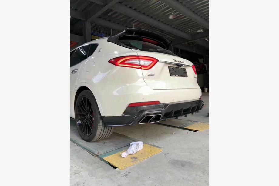 Maserati Levante 2016- гг. Комплект обвеса Mansoru (Натуральный карбон) Фото 7