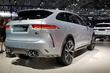 Прокачанная модификация премиального кроссовера Jaguar F-Pace SVR фото 8