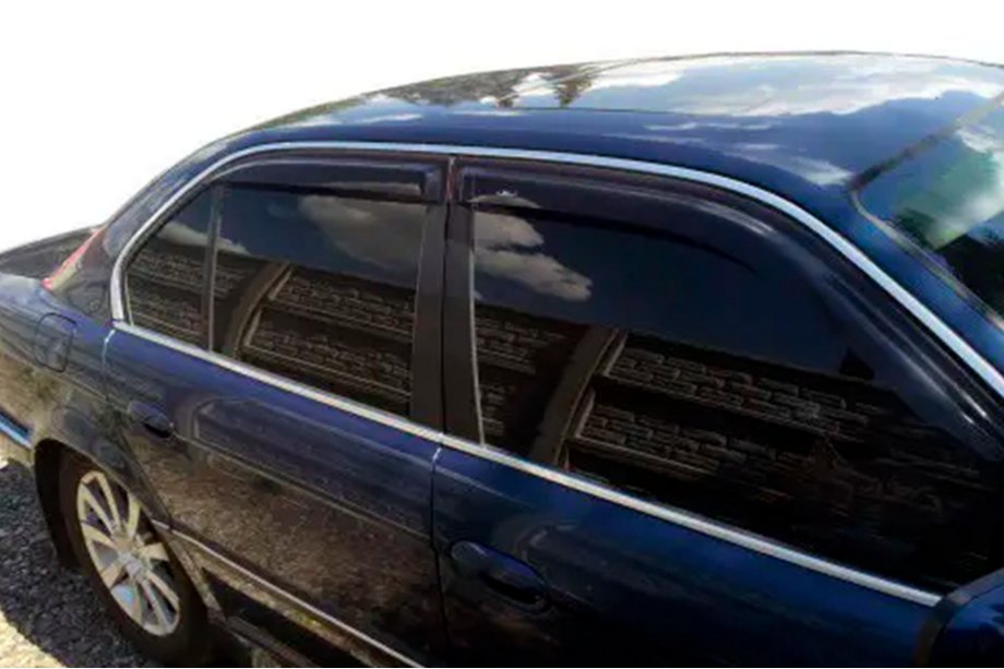 BMW 7 серия E38 1994-2001 гг. Ветровики на окна (4 шт, HIC) Image