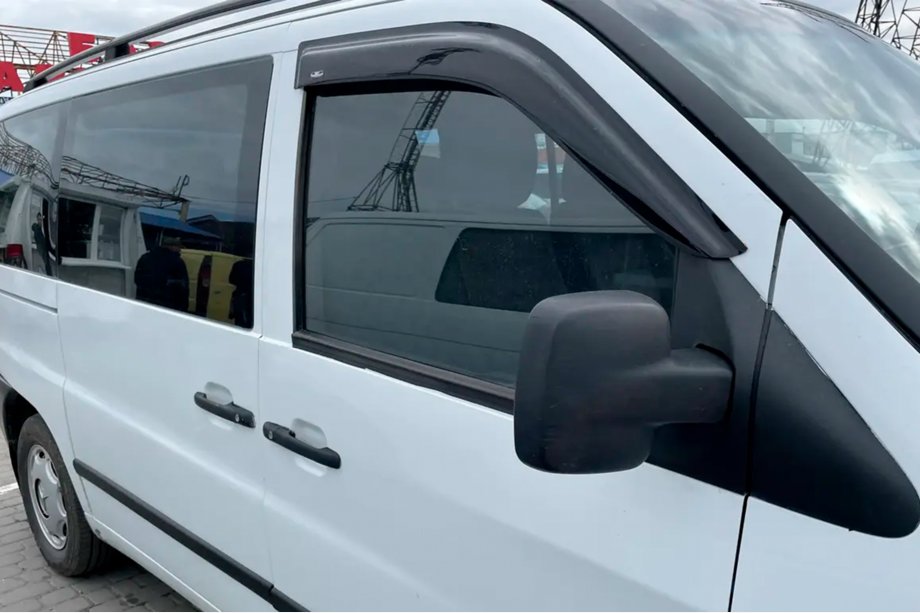 Mercedes Vito W638 1996-2003 гг. Ветровики на окна (2 шт, HIC) Image