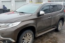 Mitsubishi Pajero Sport 2015- гг. Ветровики на окна (4 шт, HIC) фото 3