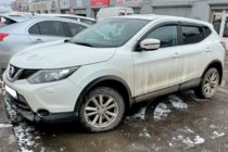 Nissan Qashqai 2014-2021 гг. Ветровики с хромированным молдингом (4 шт, HIC) фото 4