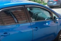 Toyota Auris 2007-2012 гг. Ветровики на окна (4 шт, HIC) фото 5