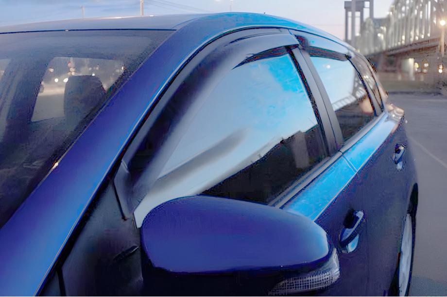 Toyota Auris 2012-2018 гг. Ветровики на окна (4 шт, HIC) Image