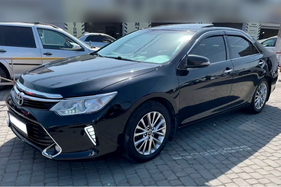Toyota Camry 2011–2017 гг. Ветровики с хромированной накладкой (2011-2017 EU / 2011-2014 USA, 4 шт, HIC) Image