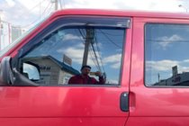 Volkswagen T4 Transporter 1990-2003 гг. Ветровики на окна (2 шт, HIC) фото 6