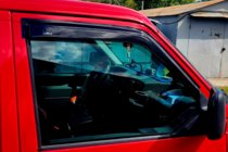 Volkswagen T4 Caravelle/Multivan 1990–2003 гг. Ветровики на окна (2 шт, HIC) фото 2