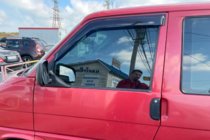 Volkswagen T4 Caravelle/Multivan 1990–2003 гг. Ветровики на окна (2 шт, HIC) фото 9