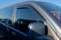Volkswagen T6 2015-2024 гг. Ветровики на окна (2 шт, HIC) фото 10