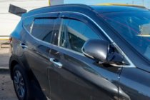 Hyundai Santa Fe 3 2012-2018 гг. Ветровики с хромированным молдингом (4 шт, HIC) фото 1