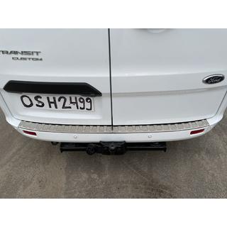 Накладка на задний бампер Carmos нержавейка Ford Custom 2013-2022 гг. фото 1