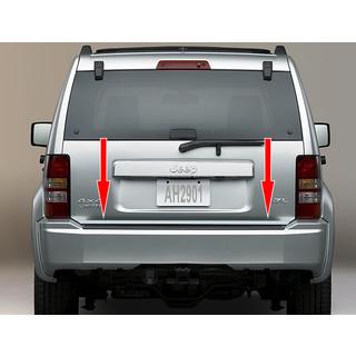 Накладка на багажник нержавейка Jeep Cherokee/Liberty 2007-2013 гг. фото 2