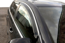 Volkswagen Passat B6 2006-2012 гг. Ветровики с хромированным молдингом SW (4 шт, HIC) фото 7