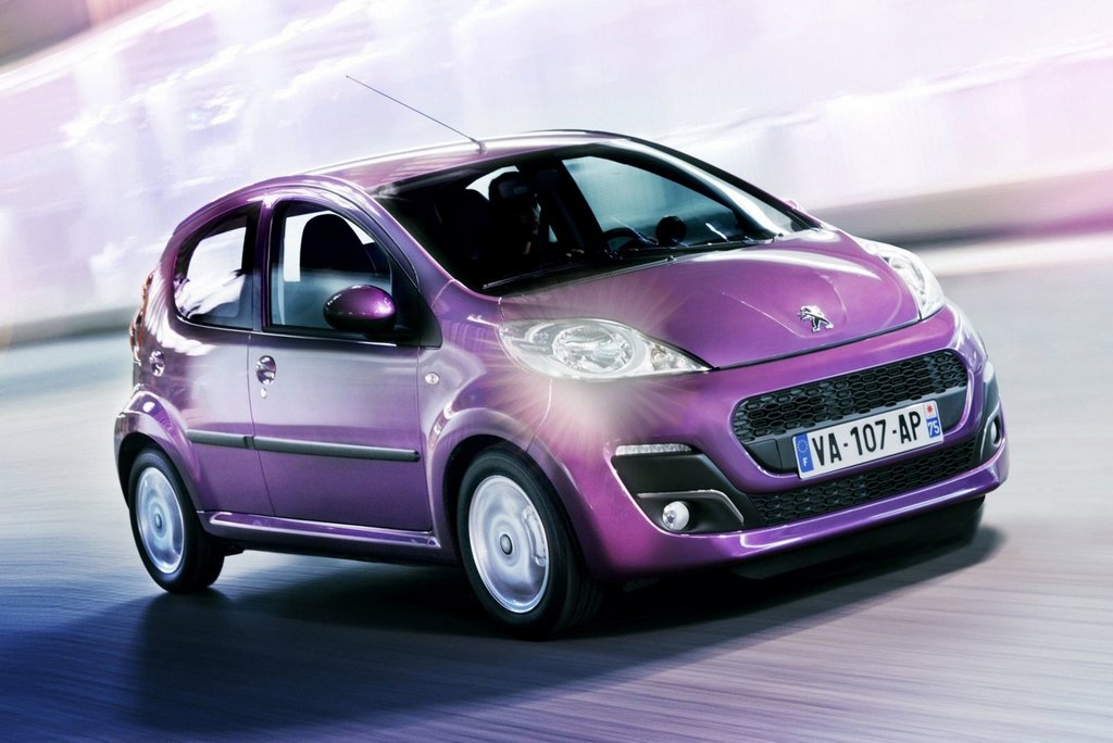 Обзор компактного хэтчбека Peugeot 107