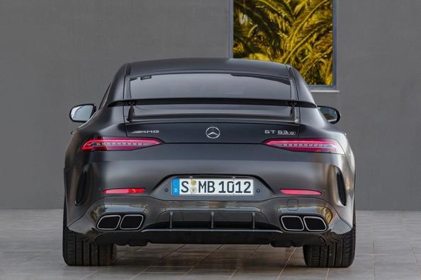 Обзор спортивного лифтбека Mercedes-Benz AMG GT 4-Door Coupe фото 7