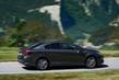 Обзор седана Toyota Avensis фото 2