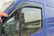 Opel Movano 2004-2010 гг. Ветровики на окна (2 шт, HIC) фото 6