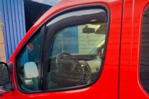 Renault Trafic 2001–2015 гг. Ветровики вставные (2 шт, HIC) фото 3