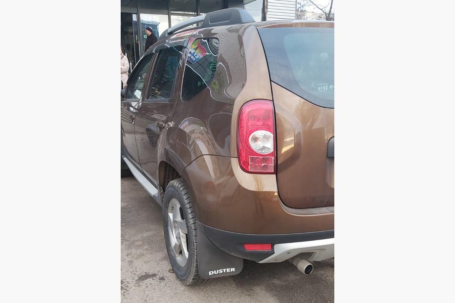 Dacia Duster 2008-2018 гг. Задние брызговики Premium (2 шт) Image