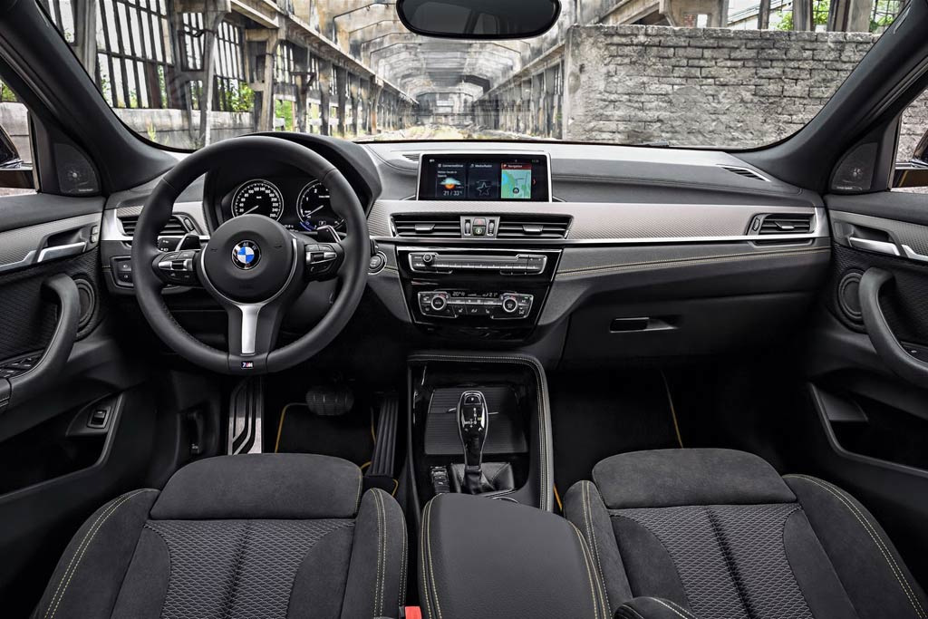 Обзор компактного кроссовера BMW X2