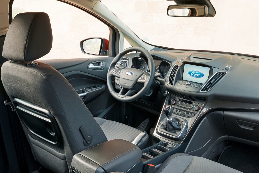 Пятиместный компактвэн Ford C-Max