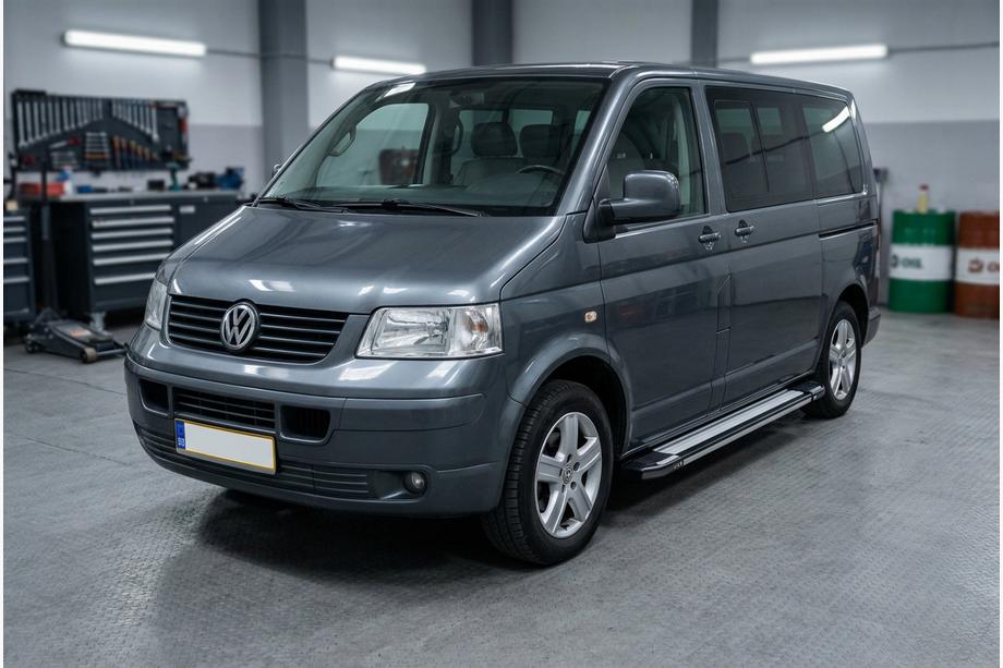 Volkswagen T5 Caravelle 2004-2010 гг. Боковые Подножки Rainbow (2 шт., Алюминий) Короткая База Image