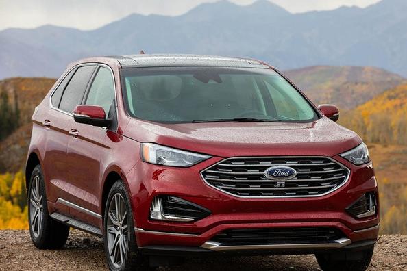 Обзор обновленного кроссовера Ford Edge