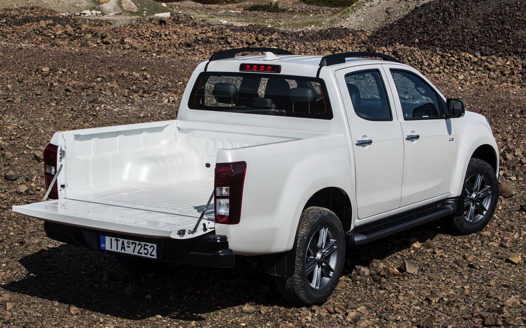 Обзор среднеразмерного пикапа Isuzu D-Max