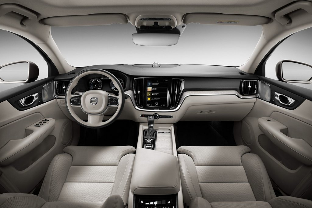 Новое поколение седана Volvo S60
