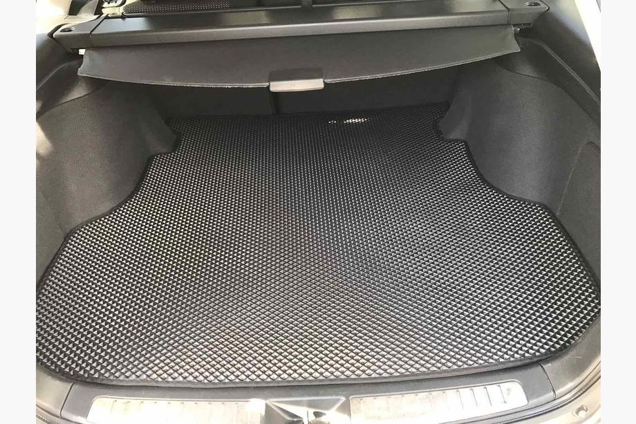 Toyota Avensis 2003-2009 гг. Коврик в багажник EVA (SW, Черный) Image